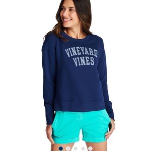 Vineyard Vines cropped crewneck